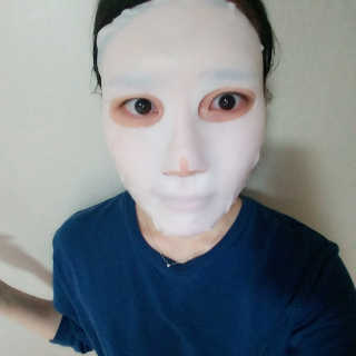 23years old 코쿤 윌로우 실키 마스크 — 4.5점을 준 리뷰어가 2018년 4월 올린 사용 사진