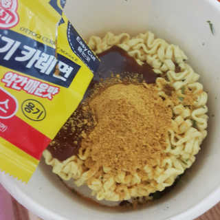 오뚜기카레면 2차 모집 — 5점을 준 리뷰어가 2019년 2월 올린 사용 사진
