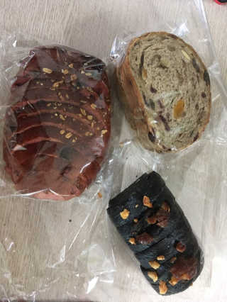[보네르아띠 관악점] 내맘대로 빵 + 아메리카노 2잔 — 4점을 준 리뷰어가 2018년 10월 올린 사용 사진
