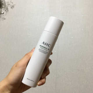 AHC 에이 에이치 씨 미니멀 10 워터리 에센스 — 4점을 준 리뷰어가 2018년 12월 올린 사용 사진