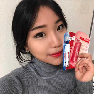 블리스텍스 립 릴리프 크림 립밤, 립 바이브런스 립밤 — 4.33점을 준 리뷰어가 2018년 11월 올린 사용 사진