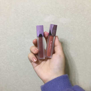 [블랙루즈] 에어 핏 벨벳 틴트 시즌2 中 택1+랜덤1 — 5점을 준 리뷰어가 2018년 10월 올린 사용 사진