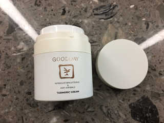 GoodDay Skincare GoodDay 강황크림 50g — 2.5점을 준 리뷰어가 2020년 2월 올린 사용 사진