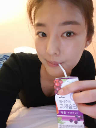 이롬 황성주의 과채습관 옐로우,퍼플_랜덤1종,190mlX16개입 — 4점을 준 리뷰어가 2019년 5월 올린 사용 사진