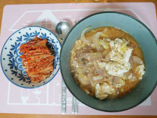 라면 그대로가 제일 맛있는 더엄마라면 — 5점을 준 리뷰어가 2019년 9월 올린 사용 사진