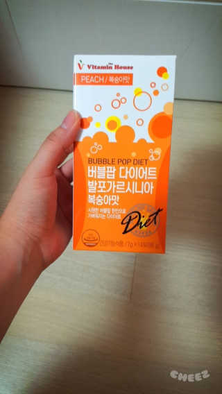 비타민하우스 버블팝 다이어트 발포가르시니아 청포도/복숭아 — 4.67점을 준 리뷰어가 2017년 5월 올린 사용 사진