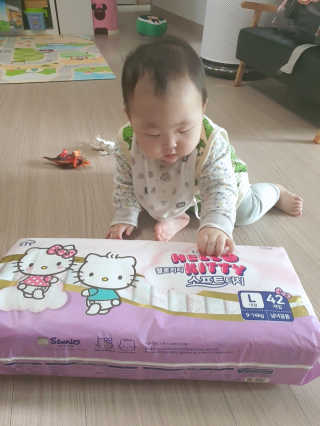 부드러운 헬로키티 기저귀 테이프형 — 5점을 준 리뷰어가 2020년 2월 올린 사용 사진