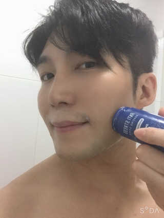 더 쉐이브 안티스트레스 쉐이빙스틱 — 4점을 준 리뷰어가 2020년 3월 올린 사용 사진