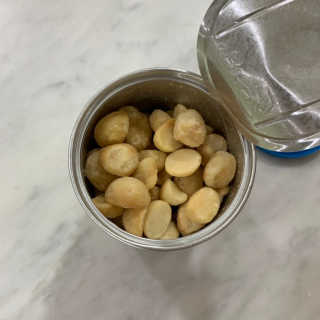 마우나로아 드라이 씨솔트 마카다미아 캔 127G — 5점을 준 리뷰어가 2019년 8월 올린 사용 사진