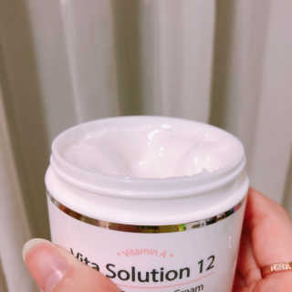 지고트 비타솔루션12 퍼밍 앰플 크림 100ml — 1점을 준 리뷰어가 2019년 6월 올린 사용 사진