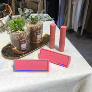 [블랙루즈] 로즈 벨벳 립스틱 택1+랜덤1 — 3.5점을 준 리뷰어가 2019년 1월 올린 사용 사진