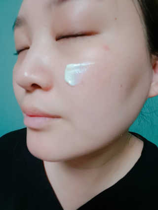 카미안느 프랑스콜라겐크림 — 4.17점을 준 리뷰어가 2018년 4월 올린 사용 사진