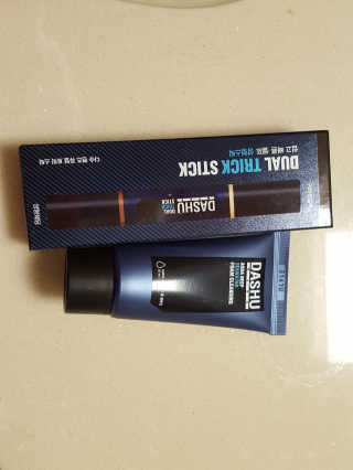 다슈코리아 다슈 맨즈 듀얼 트릭 스틱 + 폼클렌징 30ml — 5점을 준 리뷰어가 2020년 2월 올린 사용 사진