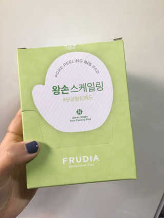 [후르디아] 청포도 매끈약산성 필링 패드_50매 세트 — 5점을 준 리뷰어가 2019년 9월 올린 사용 사진