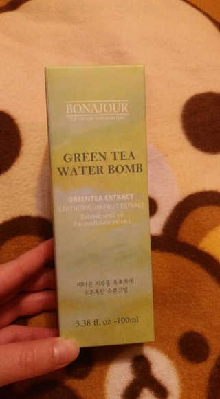 보나쥬르 그린티워터밤 수분크림 — 4.67점을 준 리뷰어가 2017년 12월 올린 사용 사진