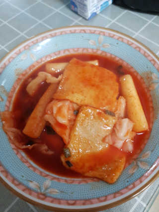 두번째 국떡 국가대표 떡볶이 1팩 + 영미칩 2봉 증정 — 3.5점을 준 리뷰어가 2019년 2월 올린 사용 사진