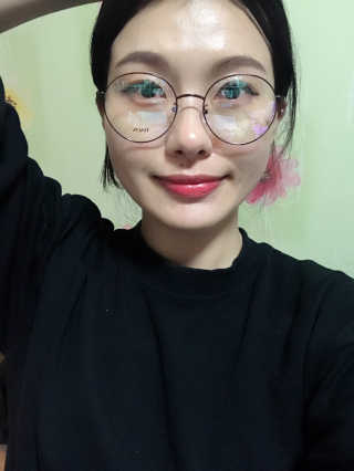 다온 1만원대 동글이안경  잘나가는 3가지 칼라 — 4.5점을 준 리뷰어가 2019년 1월 올린 사용 사진