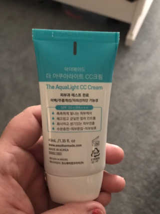 마더메이드 더 아쿠아라이트 CC크림 SPF50+ PA+++ — 3.5점을 준 리뷰어가 2019년 6월 올린 사용 사진