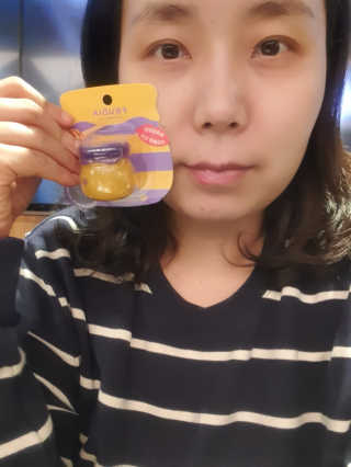 [후르디아] 블루베리 과즙 듬뿍 꿀과즙립밤 3개 세트 — 5점을 준 리뷰어가 2019년 11월 올린 사용 사진