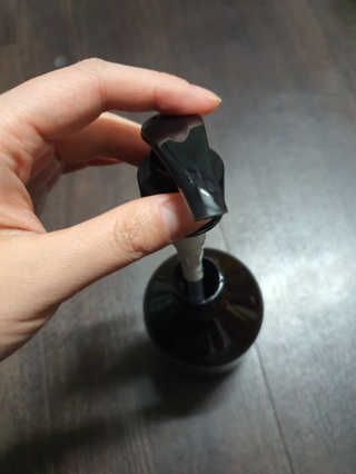 the naked object [탈모볼륨샴푸] 디블랙 팩 샴푸 — 4점을 준 리뷰어가 2020년 2월 올린 사용 사진