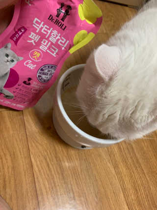 닥터할리펫밀크 8종 — 5점을 준 리뷰어가 2019년 6월 올린 사용 사진