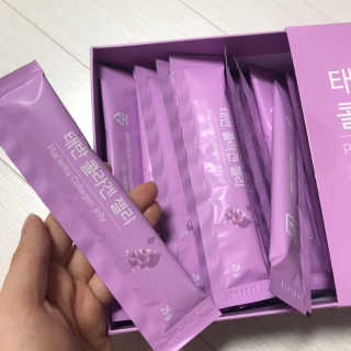 네츄럴굿띵스 태반 콜라겐 젤리 15포 — 5점을 준 리뷰어가 2018년 10월 올린 사용 사진