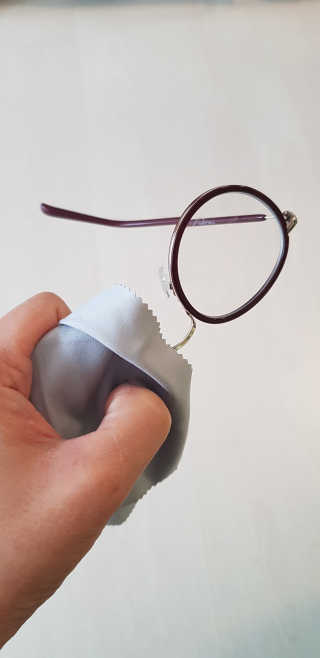 김서림방지 안경닦이 Magic Anti Fog Cloth 렌즈 김서림방지 클리너 — 2점을 준 리뷰어가 2019년 11월 올린 사용 사진