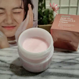 Wishtrend Acid-Duo 히비스커스 63 크림 — 5점을 준 리뷰어가 2019년 12월 올린 사용 사진