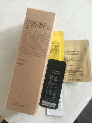 벤튼 스네일비 하이콘텐트 스킨 150ml — 3.83점을 준 리뷰어가 2017년 4월 올린 사용 사진