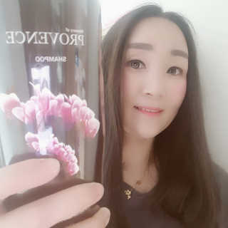 프로방스 바이올렛 퍼퓸 샴푸 1000ml 업그레이드 — 5점을 준 리뷰어가 2019년 6월 올린 사용 사진
