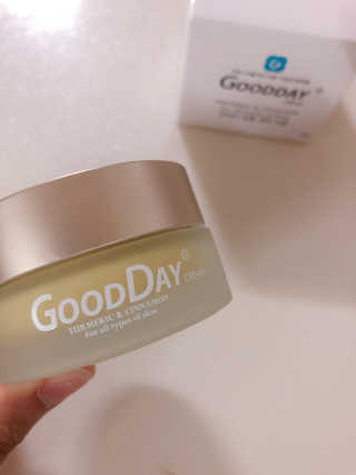 GoodDay Skincare GoodDay 강황 크림 — 4점을 준 리뷰어가 2019년 5월 올린 사용 사진