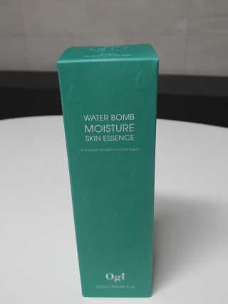 오지아이 워터 밤 모이스처 스킨 에센스 180ml — 5점을 준 리뷰어가 2020년 2월 올린 사용 사진