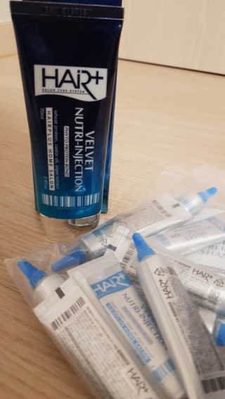 헤어플러스 단백질 본드 앰플 70ml,12ml — 3.83점을 준 리뷰어가 2018년 5월 올린 사용 사진