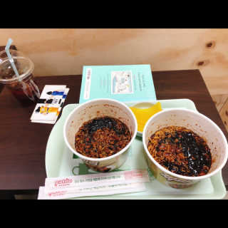 [공간 만화카페] 1인당 3시간 이용+음료 1잔, 2인Set — 3점을 준 리뷰어가 2019년 1월 올린 사용 사진