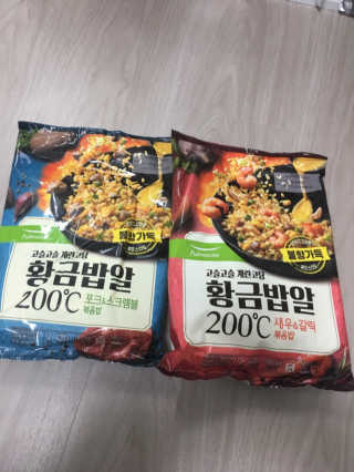 장안의 화제 황금볶음밥, 풀무원 황금밥알 200℃ — 4점을 준 리뷰어가 2019년 9월 올린 사용 사진