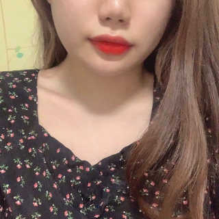 릴리바이레드 쥬시라이어 워터틴트 02 체리 크러쉬인 척 — 5점을 준 리뷰어가 2020년 3월 올린 사용 사진