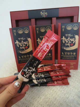 메이준뉴트리 박경호의 홍삼활력스틱 10ml x 30포 — 5점을 준 리뷰어가 2020년 2월 올린 사용 사진