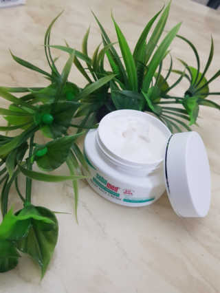 세바메드 우레아 수분폭탄크림 50ml — 5점을 준 리뷰어가 2019년 10월 올린 사용 사진