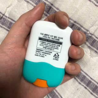 다슈코리아 다슈 솔루션 시카 쉴드 선스틱 — 5점을 준 리뷰어가 2020년 2월 올린 사용 사진