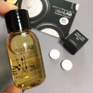 세포랩 바이오제닉 에센스 30ml 특별팩 — 4.83점을 준 리뷰어가 2018년 4월 올린 사용 사진