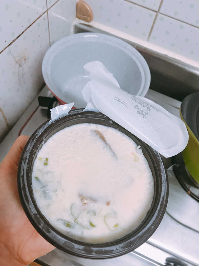 [풀무원] 사골곰탕국밥 리뷰 사진