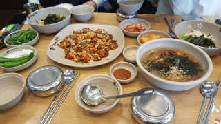 신의주찹쌀순대쭈꾸미 [신의주찹쌀순대와쭈꾸미] -직화쭈꾸미2 OR 순대국2 — 4.33점을 준 리뷰어가 2018년 12월 올린 사용 사진
