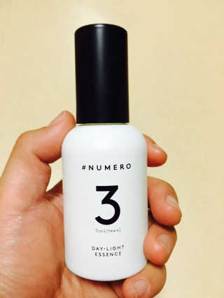 누메로 3 데이라이트 에센스 — 3.5점을 준 리뷰어가 2016년 9월 올린 사용 사진