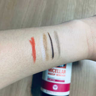 SWISSE 스위스 미셀라 메이크업 리무버 — 4.5점을 준 리뷰어가 2019년 11월 올린 사용 사진