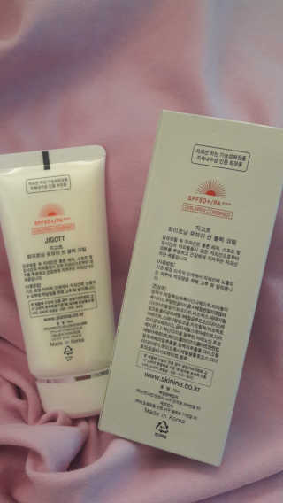 지고트 화이트닝 유브이 썬블럭 크림 70ml,1+1 — 4.5점을 준 리뷰어가 2019년 5월 올린 사용 사진