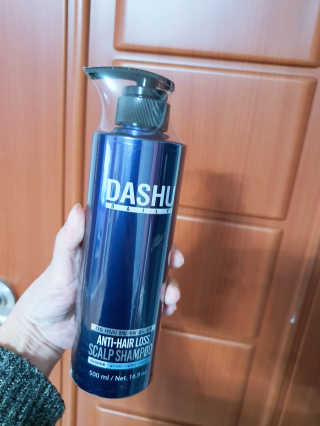 다슈코리아 다슈 데일리 단백질 한방 두피 골드 샴푸 500ml — 5점을 준 리뷰어가 2020년 3월 올린 사용 사진
