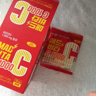 매드비타C 1000 — 5점을 준 리뷰어가 2019년 4월 올린 사용 사진