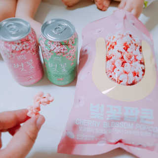 GS25 벚꽃 팝콘 + 벚꽃스파클링 + 벚꽃 청포도 에이드 — 4.67점을 준 리뷰어가 2018년 3월 올린 사용 사진