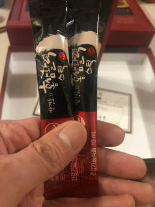 메이준뉴트리 박경호의 홍삼활력스틱 10ml x 30포 — 5점을 준 리뷰어가 2020년 2월 올린 사용 사진
