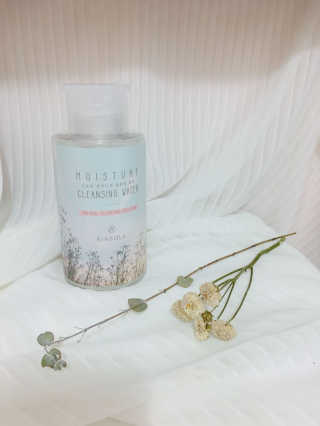신소라 코스메틱 SINSOLA COSMETIC 신소라 모이스춰 클렌징 워터 — 5점을 준 리뷰어가 2017년 11월 올린 사용 사진